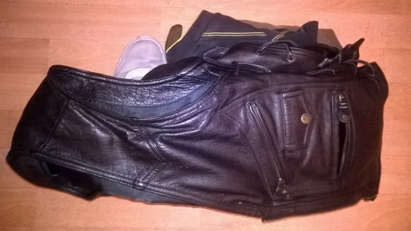 29 - Bureau. - D  - -.-