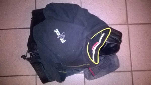 37 - Bureau. - D  - -.-