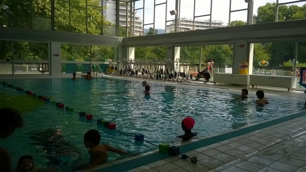 16 - Piscine - D  - -.-