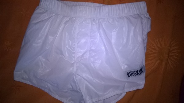 01 - Sous-Vêtements. - D  - -.-