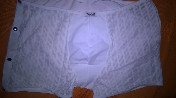 11 - Sous-Vêtements. - D  - -.-