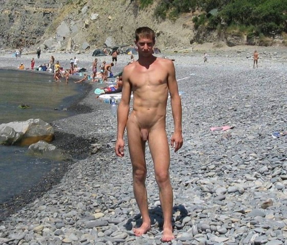 uncut-nudist-man-1024x876