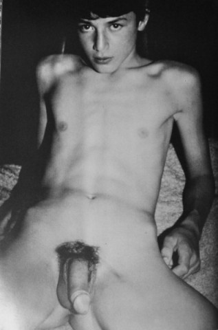 tumblr o7rgh4YxNm1vtjulso1 400