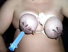 Aiguilles dans les seins1 (34)