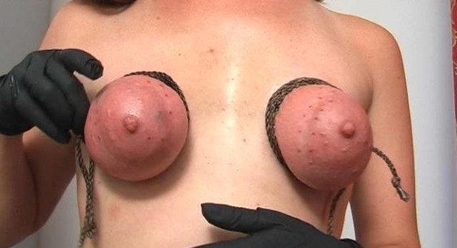 Jeu de seins2 (78)