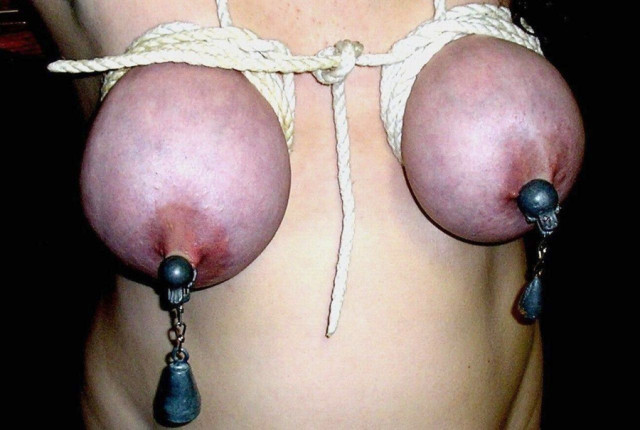 Jeu de seins4 (104)