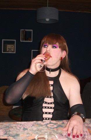 FABIENNE A TABLE BOIS CHAMPAGNE 2