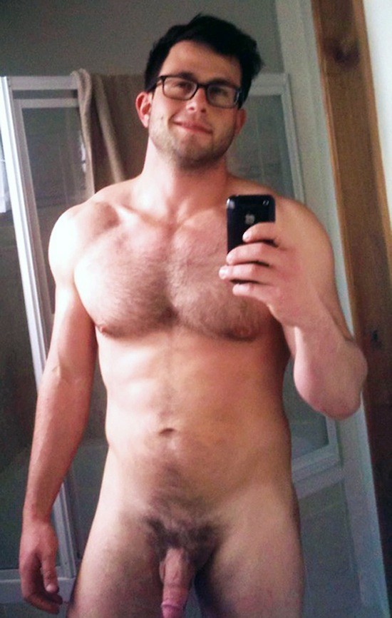Hot-Guys-Naked-Self-Pic-5.jpg