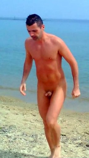 outdoors-beach-naked-005.jpg