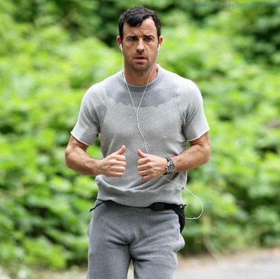 Justin-Theroux-And-His-Bulge-3.jpg