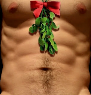 christmas-ryan-gosling-abs-lights-shirtless-naked--copie-1.jpg