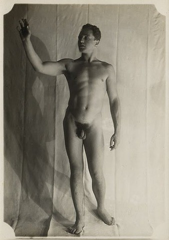 unk-unk-French-1920s-slim-stunner.JPG