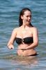 Jennifer-Love-Hewitt-bikini-1-04-122-402lo.jpg