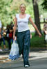 cameron-diaz-handstand-9-big.jpg