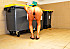 Exhibe dans mon immeuble 6912