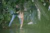 75113-SiennaMiller-100707-HippyHippyShakeFilming-07-122-729lo.jpg